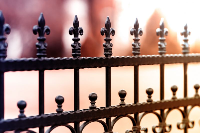 Decorative Iron Fence Finish